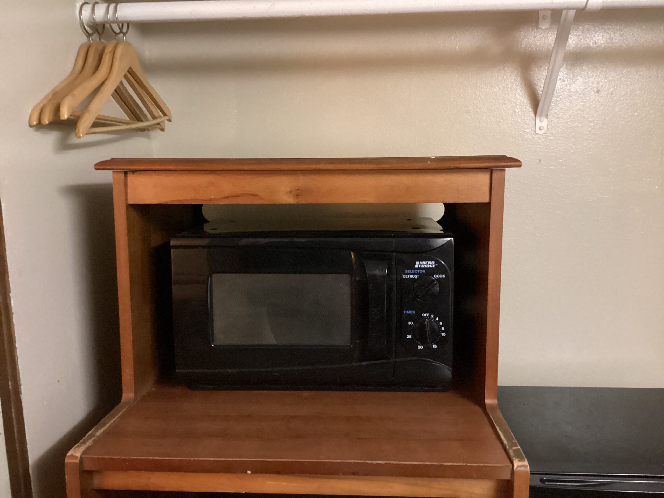 Picture of Microwave and Closet