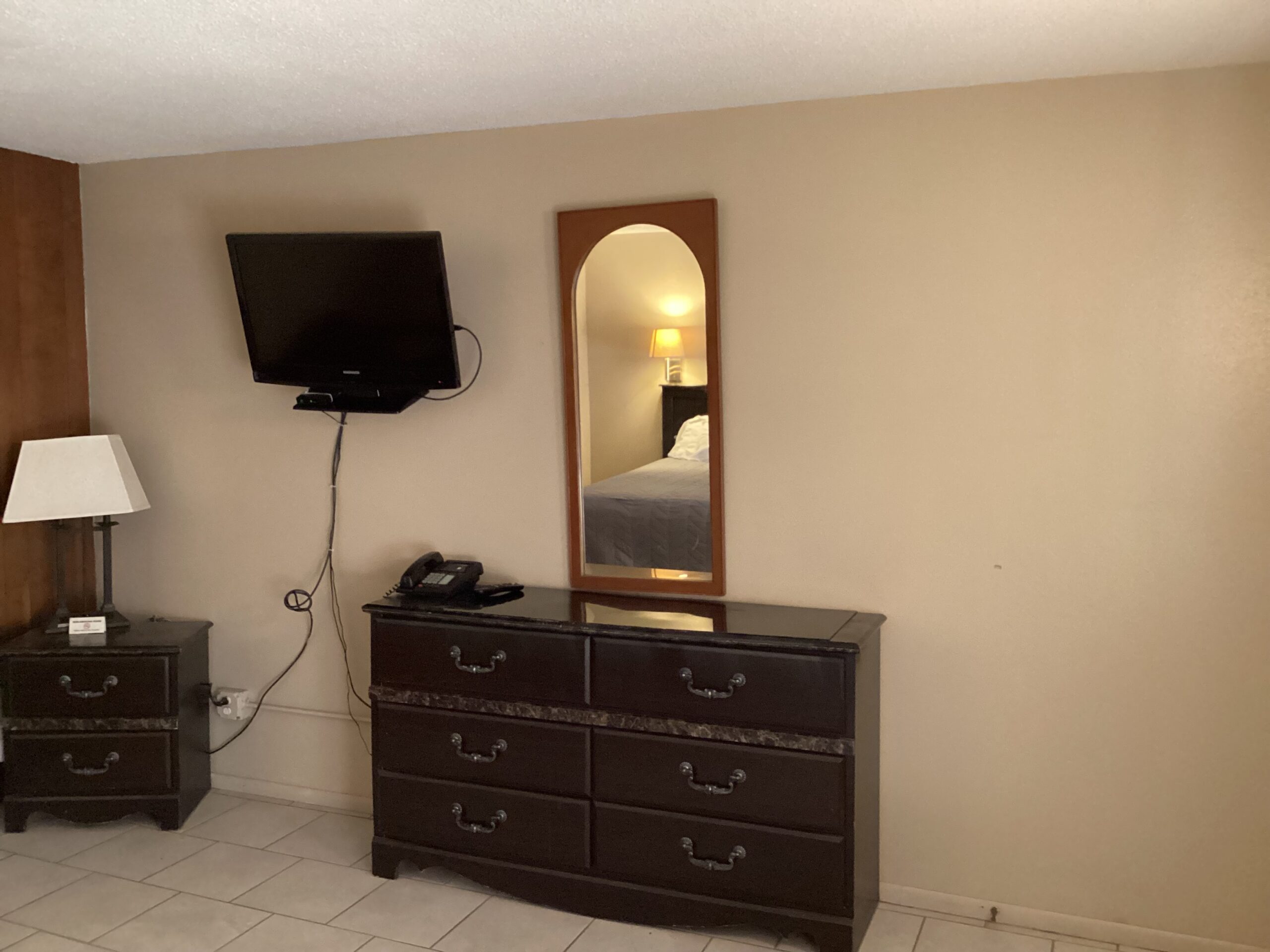 Picture of single bedroom11